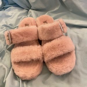 NWOT UGG slippers